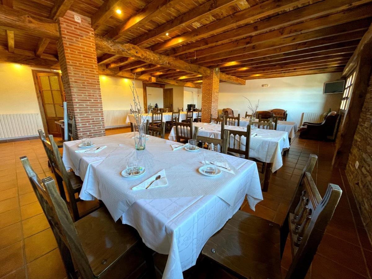 La Guarida De La Lleira Hotel Ferreras de Arriba Bagian luar foto