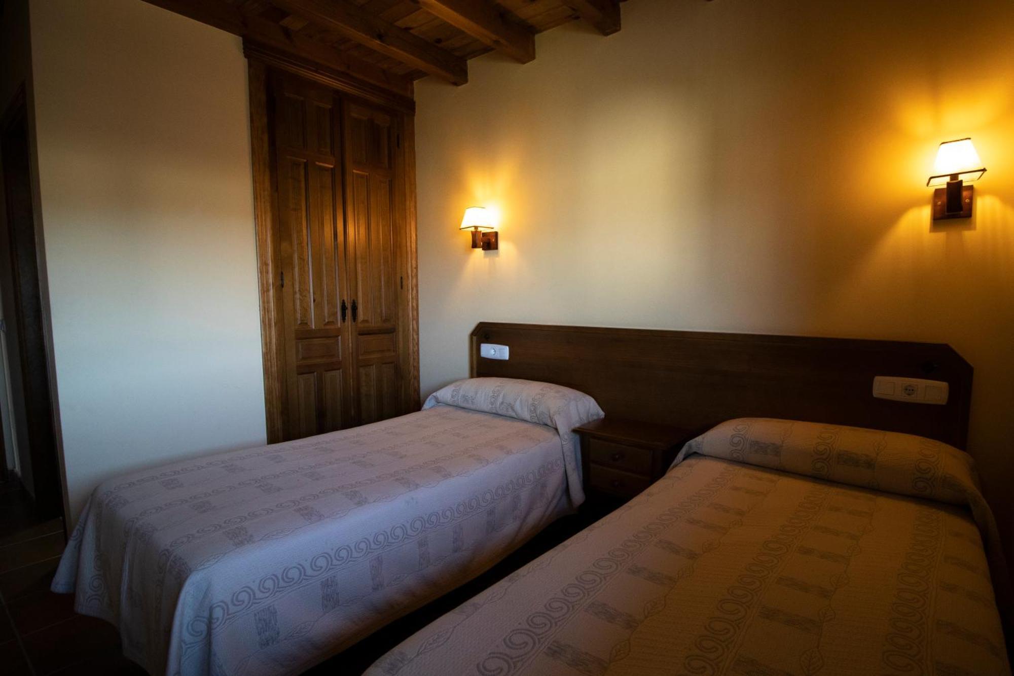 La Guarida De La Lleira Hotel Ferreras de Arriba Bagian luar foto
