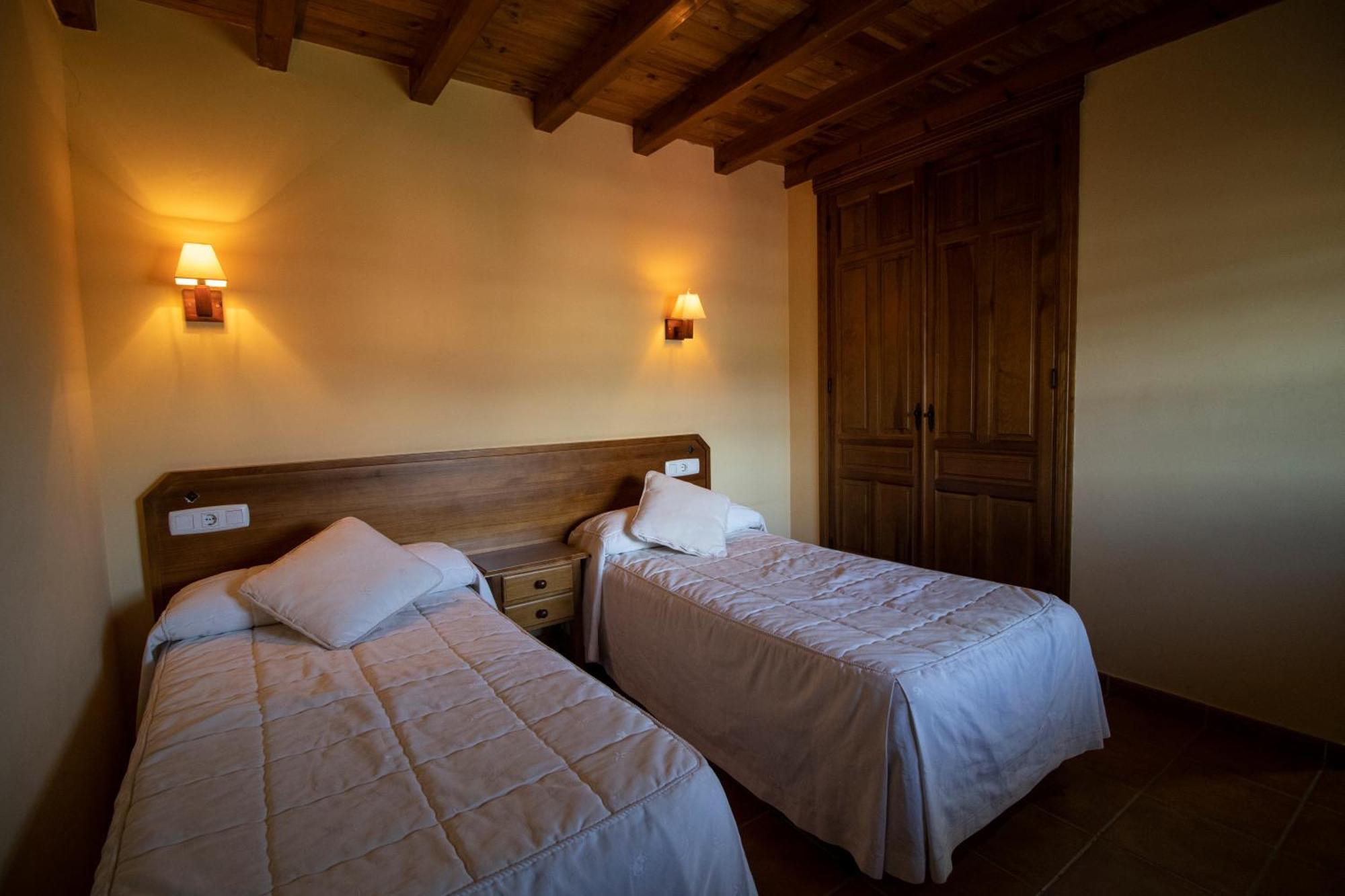 La Guarida De La Lleira Hotel Ferreras de Arriba Bagian luar foto