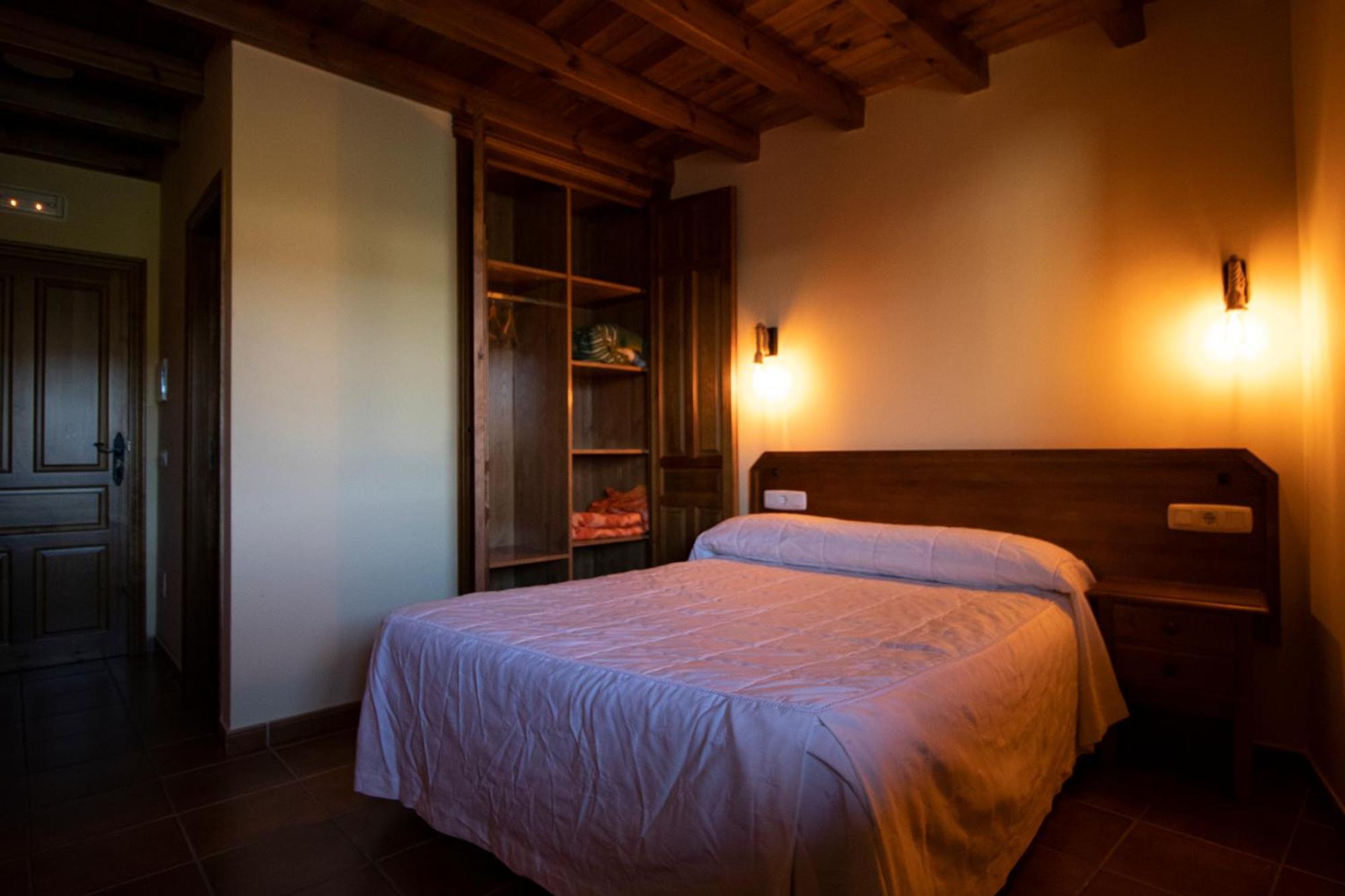 La Guarida De La Lleira Hotel Ferreras de Arriba Bagian luar foto