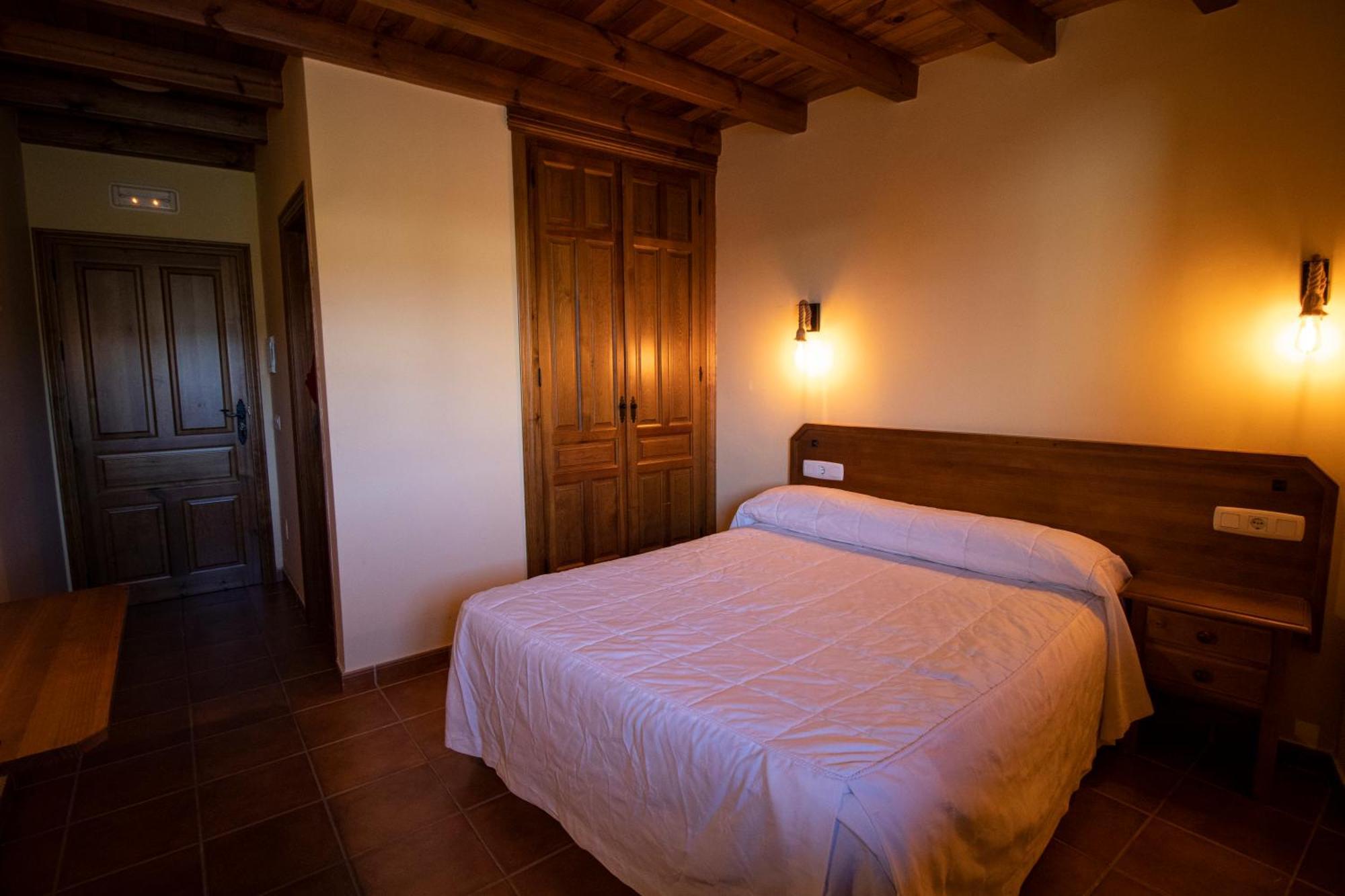 La Guarida De La Lleira Hotel Ferreras de Arriba Bagian luar foto